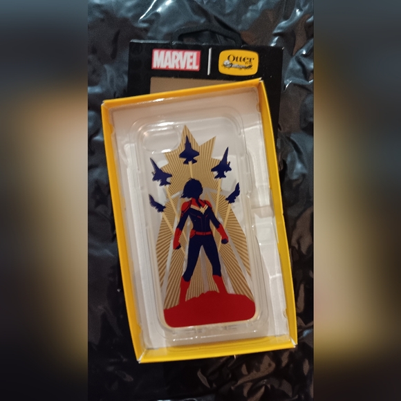 Marvel  iphone Otter Case (New) - Picture 1 of 5